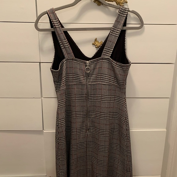 TOPSHOP Maternity Dress in Cute Pattern - Picture 2 of 4